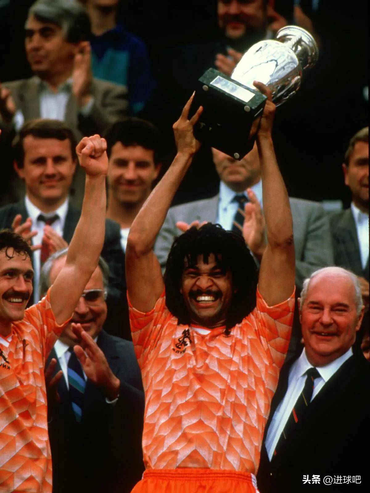 自行车赛荷兰选手速度惊人，夺得金牌的简单介绍