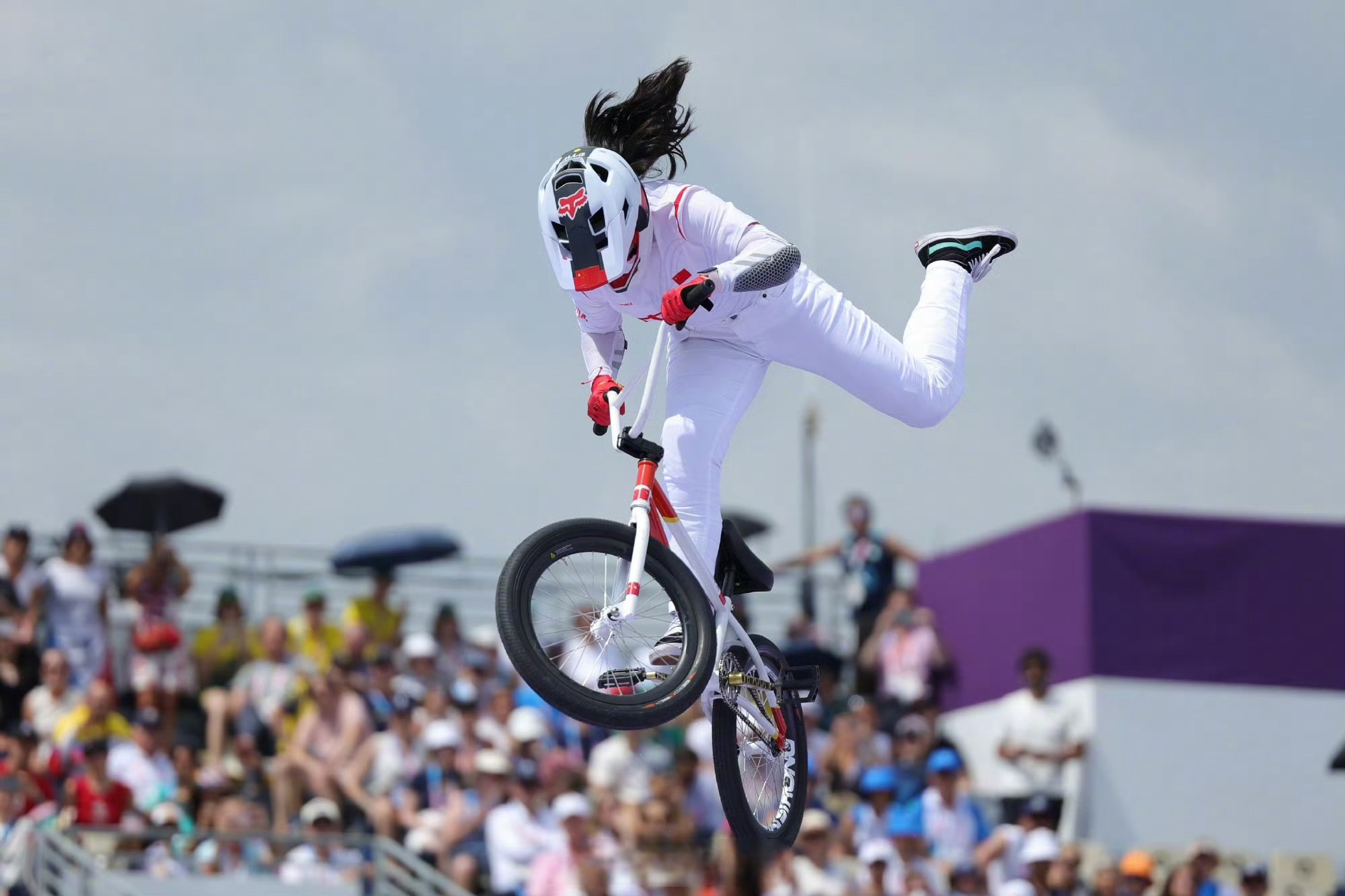 自行车赛荷兰选手速度惊人，夺得金牌的简单介绍