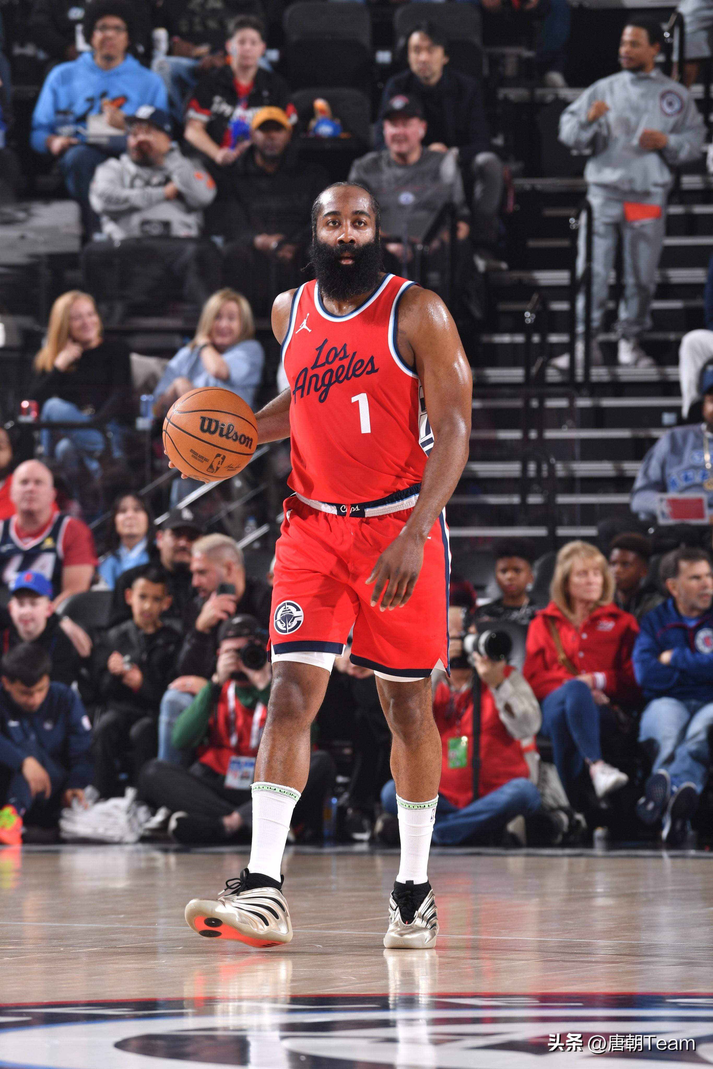 火箭主帅高度评价哈登，称其是顶级球员