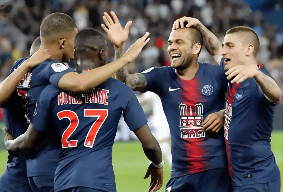 巴黎圣日耳曼客场击败桑普利亚,保持不败 巴黎圣日耳曼客场击败桑普利亚,保持不败