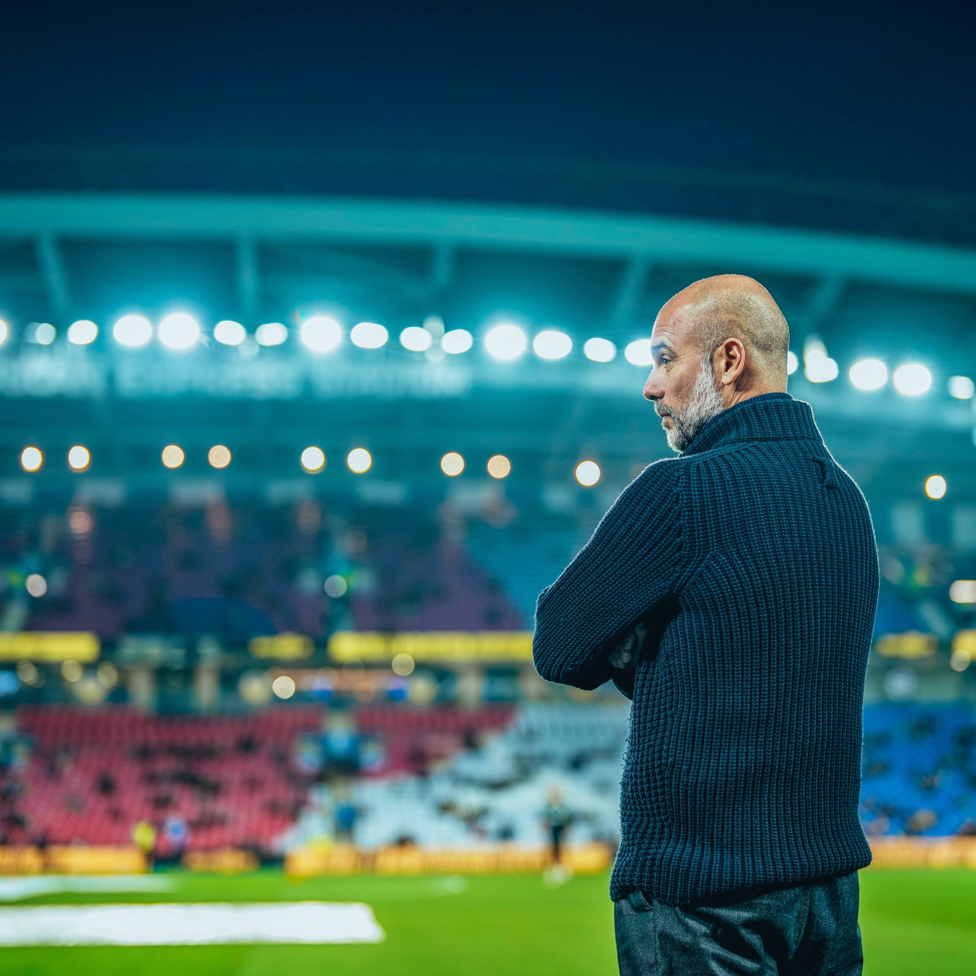 曼城主教练赞誉球队精神，取得重要胜利的简单介绍