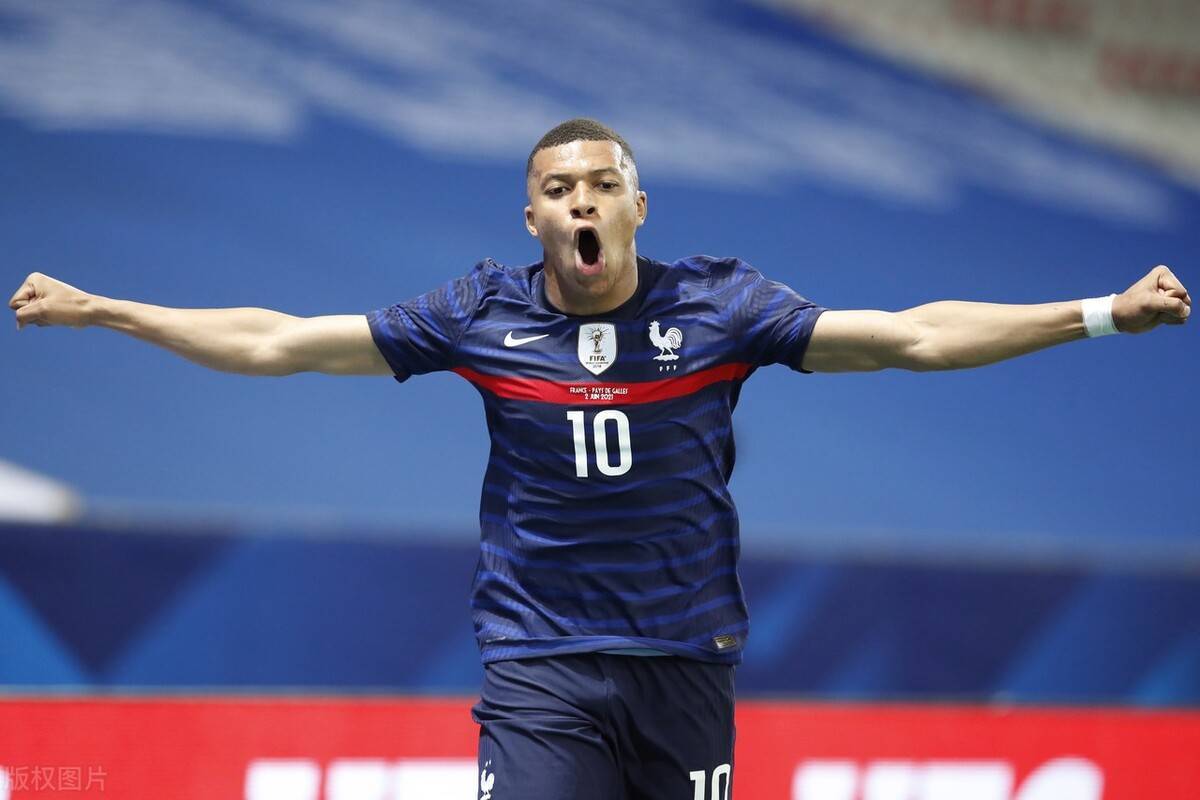 法国球队客场险胜，锁定晋级关键步