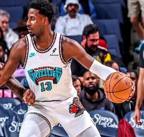 勇士赢下灰熊,跻身西部前四 勇士赢下灰熊,跻身西部前四