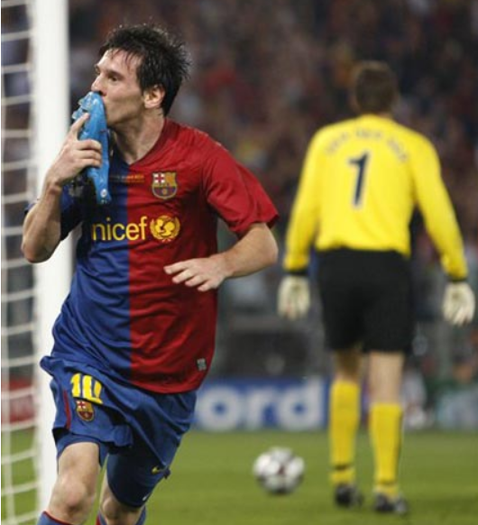 巴塞罗那3-2逆转皇家社会，梅西贡献进球和助攻