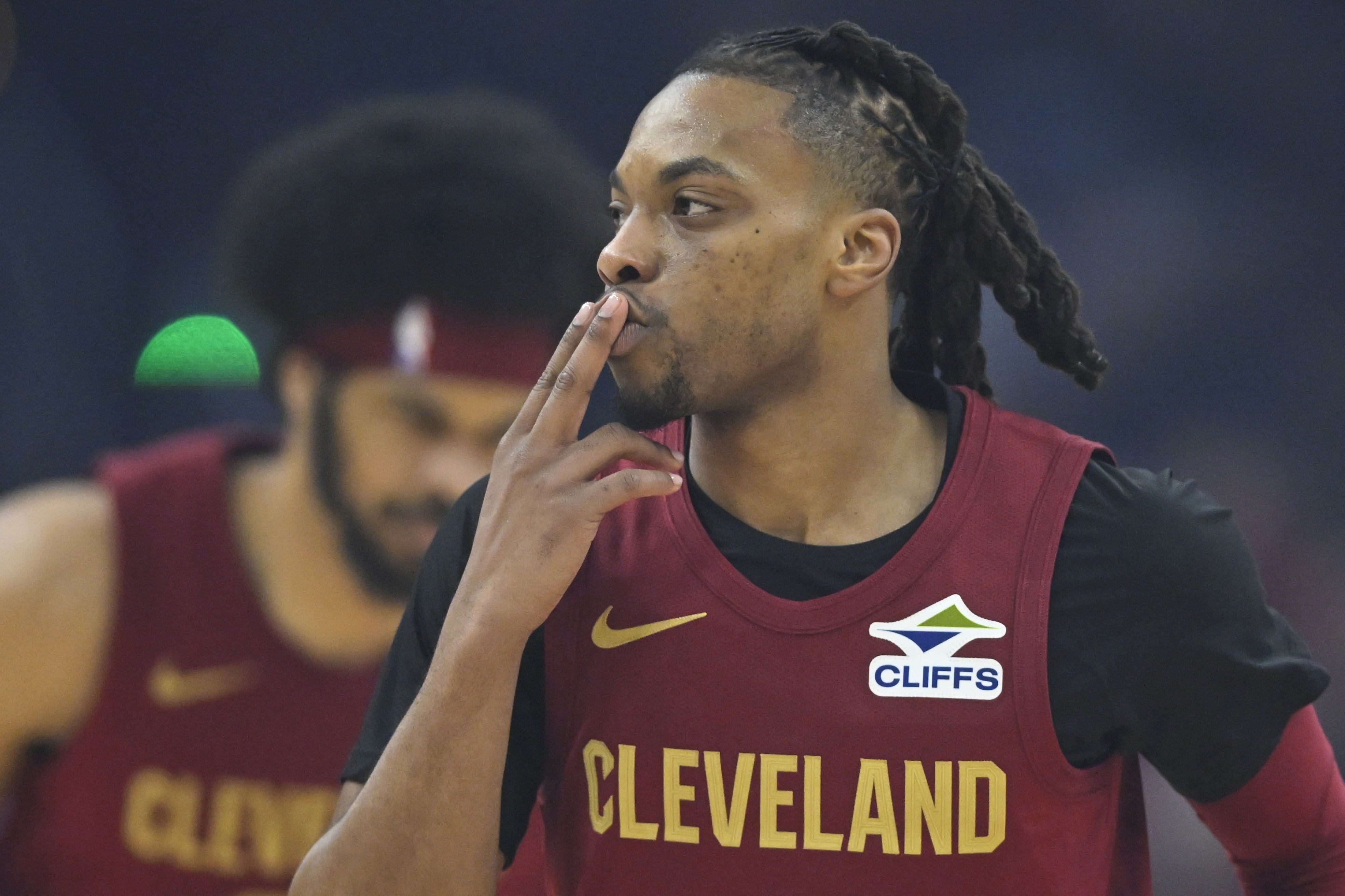 篮网战胜爵士，争取季后赛资格