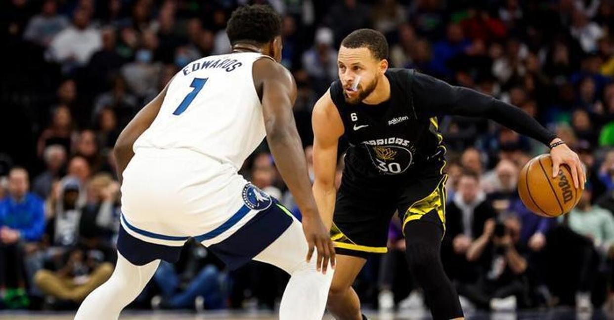 勇士主场胜马刺，库里轰下50分