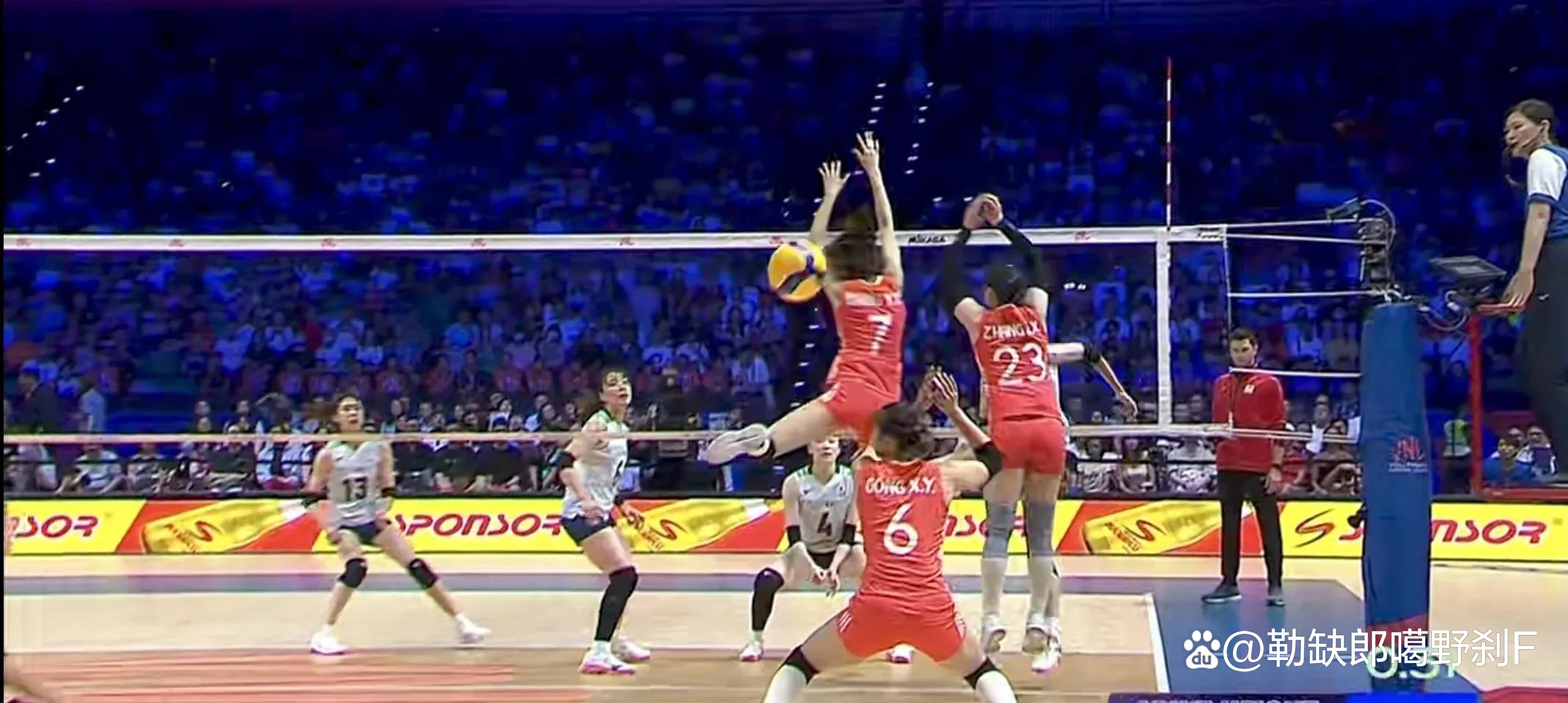 日本上演极限逆转，意外击败中国女排晋级亚运女排四强